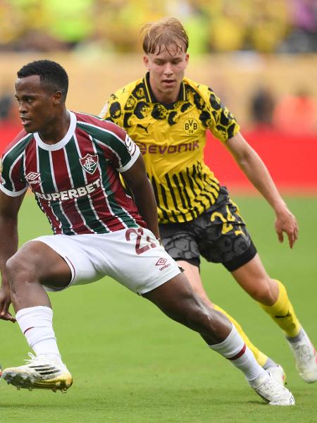 John Arias, do Fluminense, em jogo contra o Borussia Dortmund pelo Mundial de Clubes John Arias, do Fluminense, em jogo contra o Borussia Dortmund pelo Mundial de Clubes